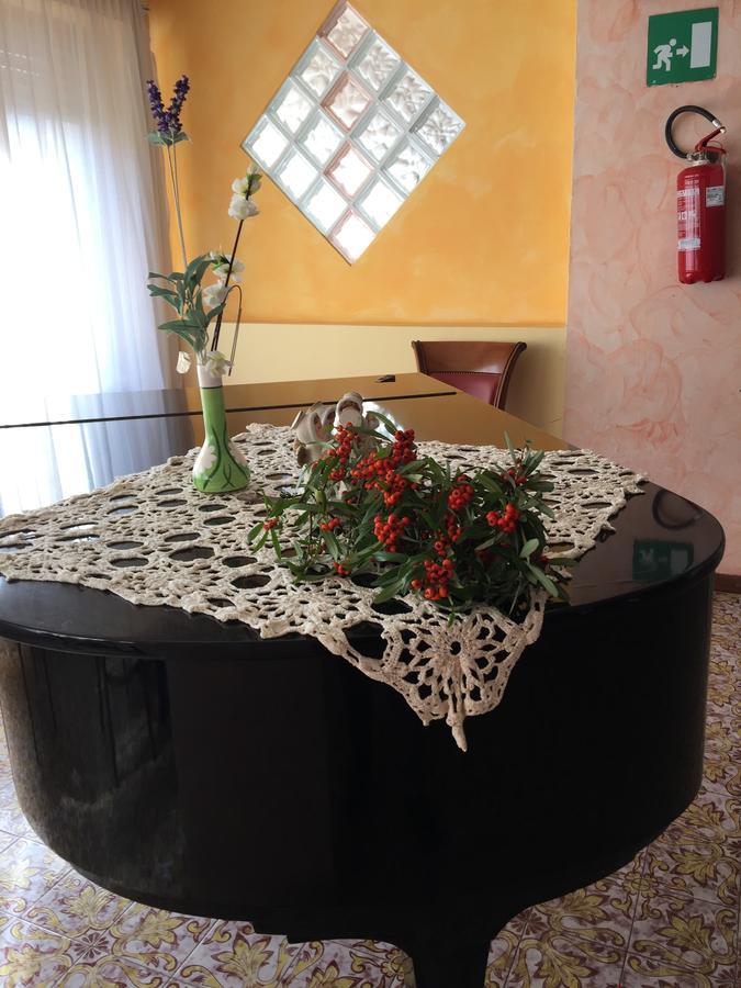 Hotel Attico Кьянчано-Терме Экстерьер фото